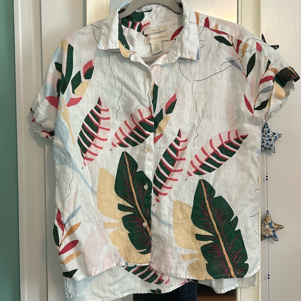 Super cute Cynthia Rowley 100% linen top S